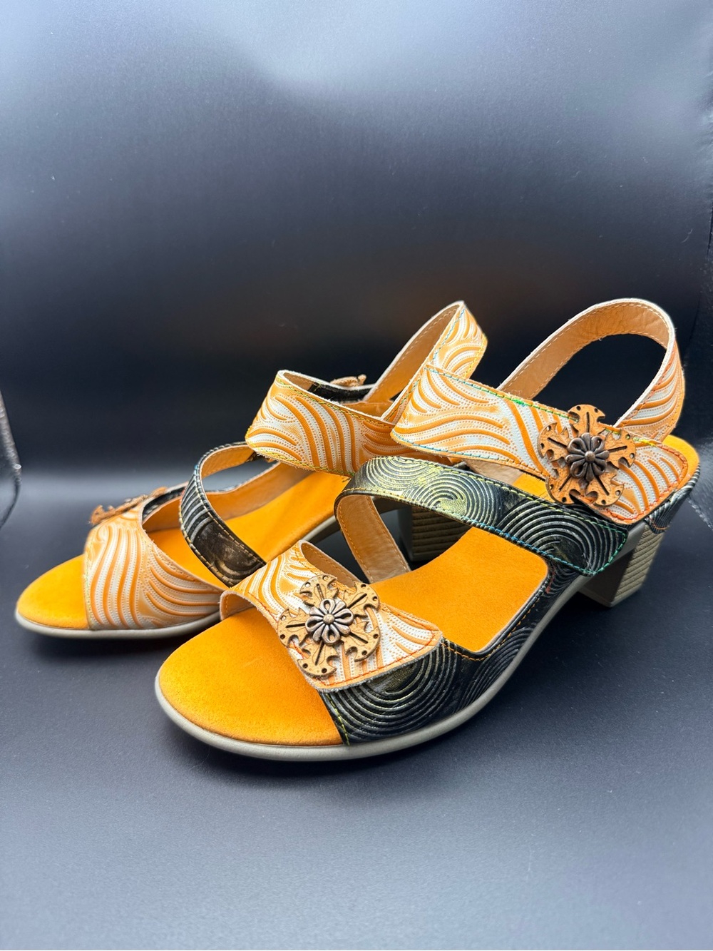 Springstep L’Artiste - Women's Strappy Sandals in Orange with Floral Accent - Picture 2 of 11